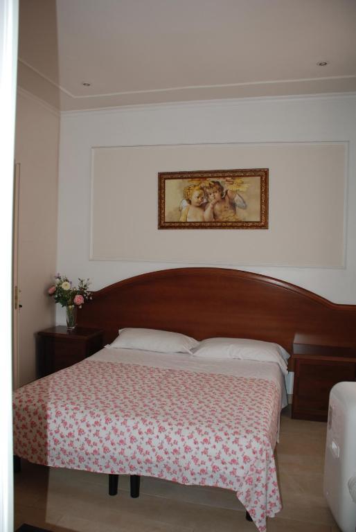 לינה וארוחת בוקר רומא Casa Dell'Amicizia מראה חיצוני תמונה