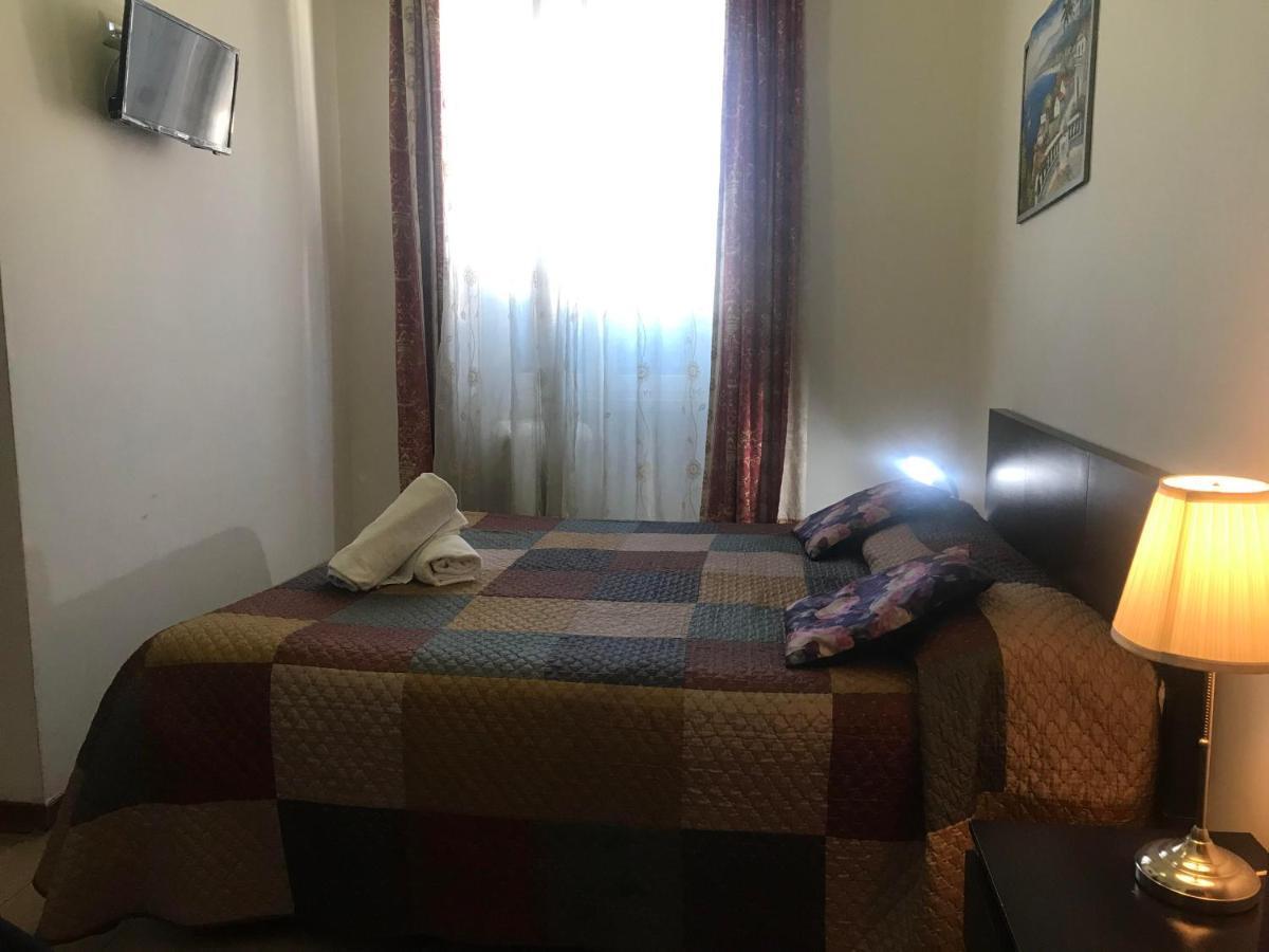 לינה וארוחת בוקר רומא Casa Dell'Amicizia מראה חיצוני תמונה